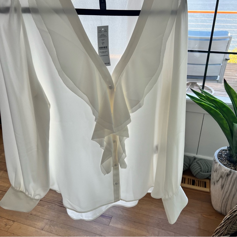 WHBM Ruffle front - Picture 8 of 10